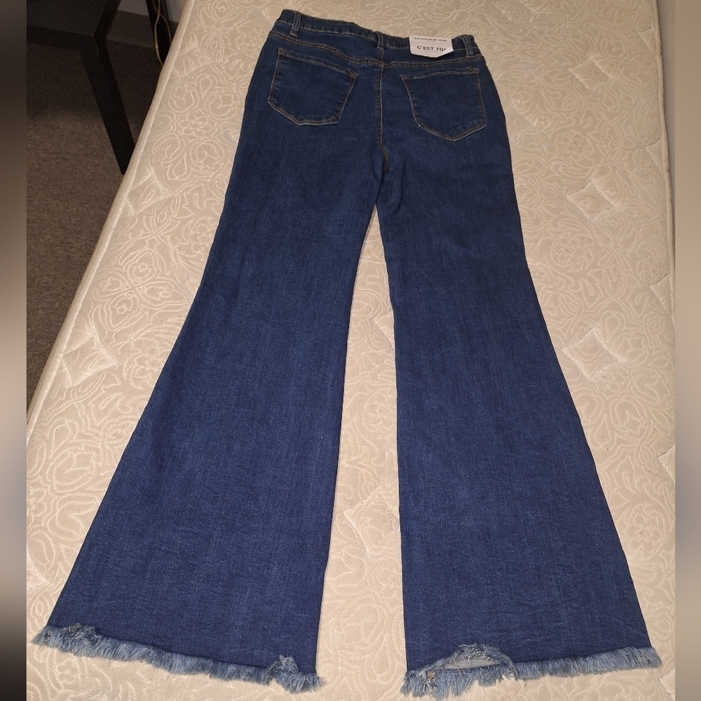 C'est Toi mid-rise button-down wide flare Bell Bottom denim jeans In a 13/30. - Picture 6 of 8